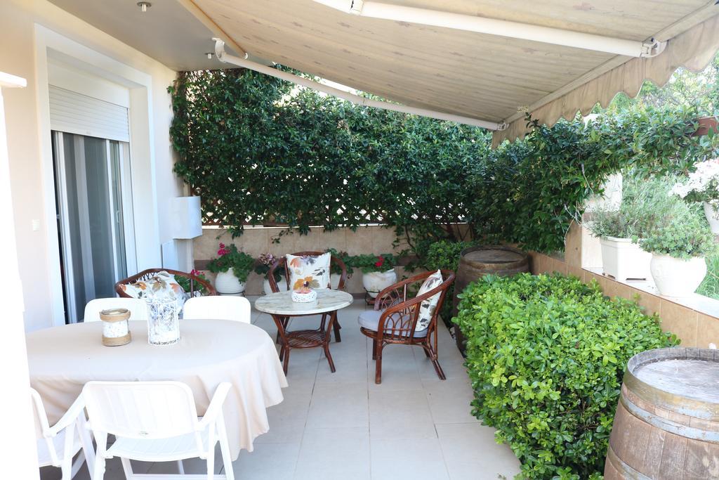 Ofrínion Golden Suites מראה חיצוני תמונה