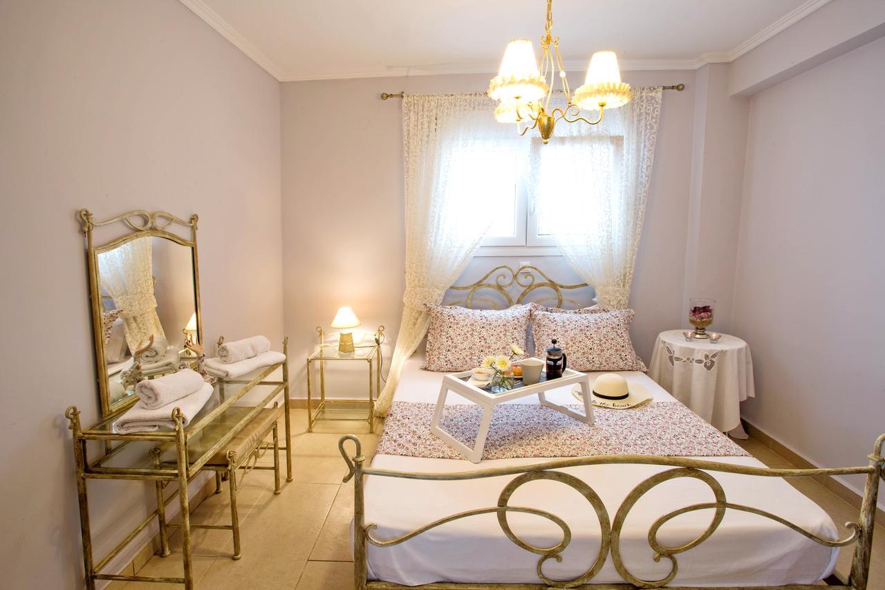Ofrínion Golden Suites מראה חיצוני תמונה