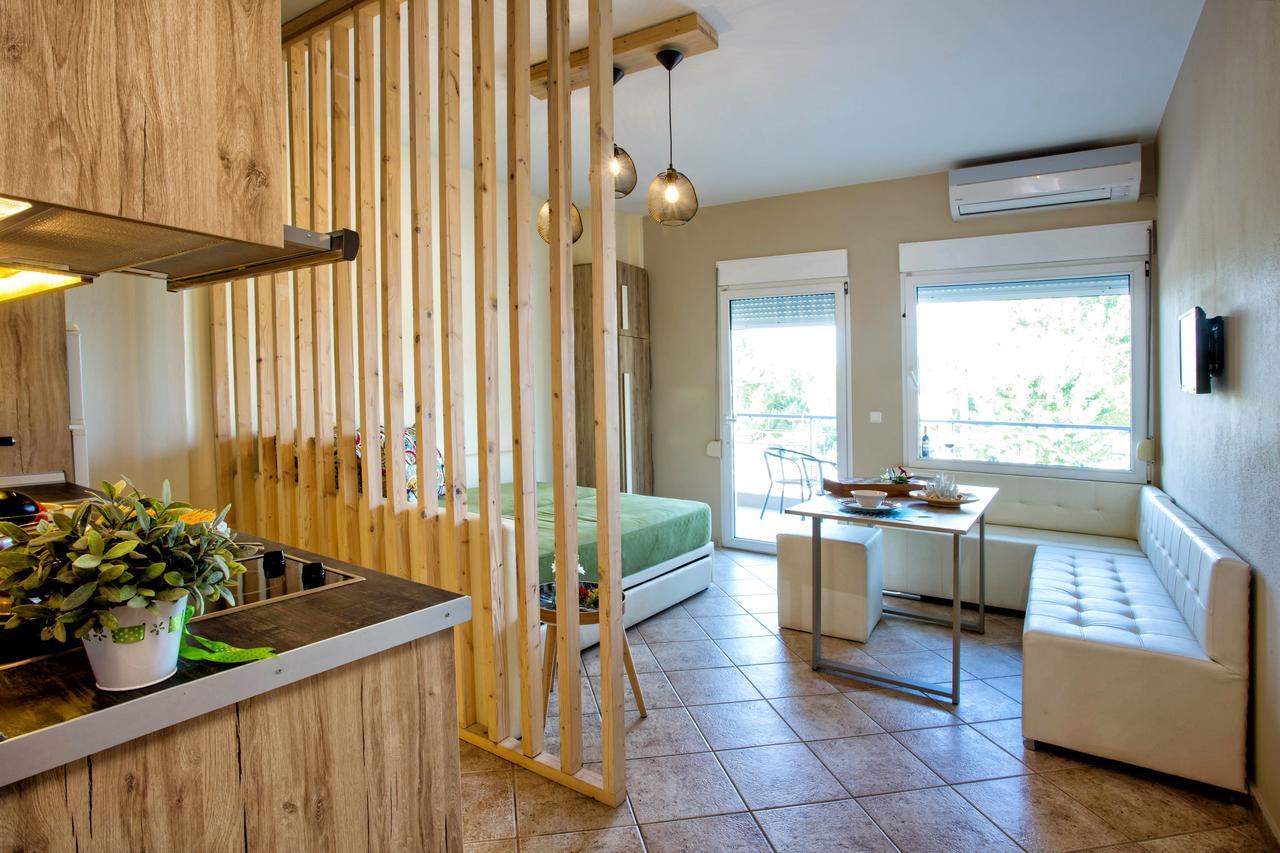 Ofrínion Golden Suites מראה חיצוני תמונה