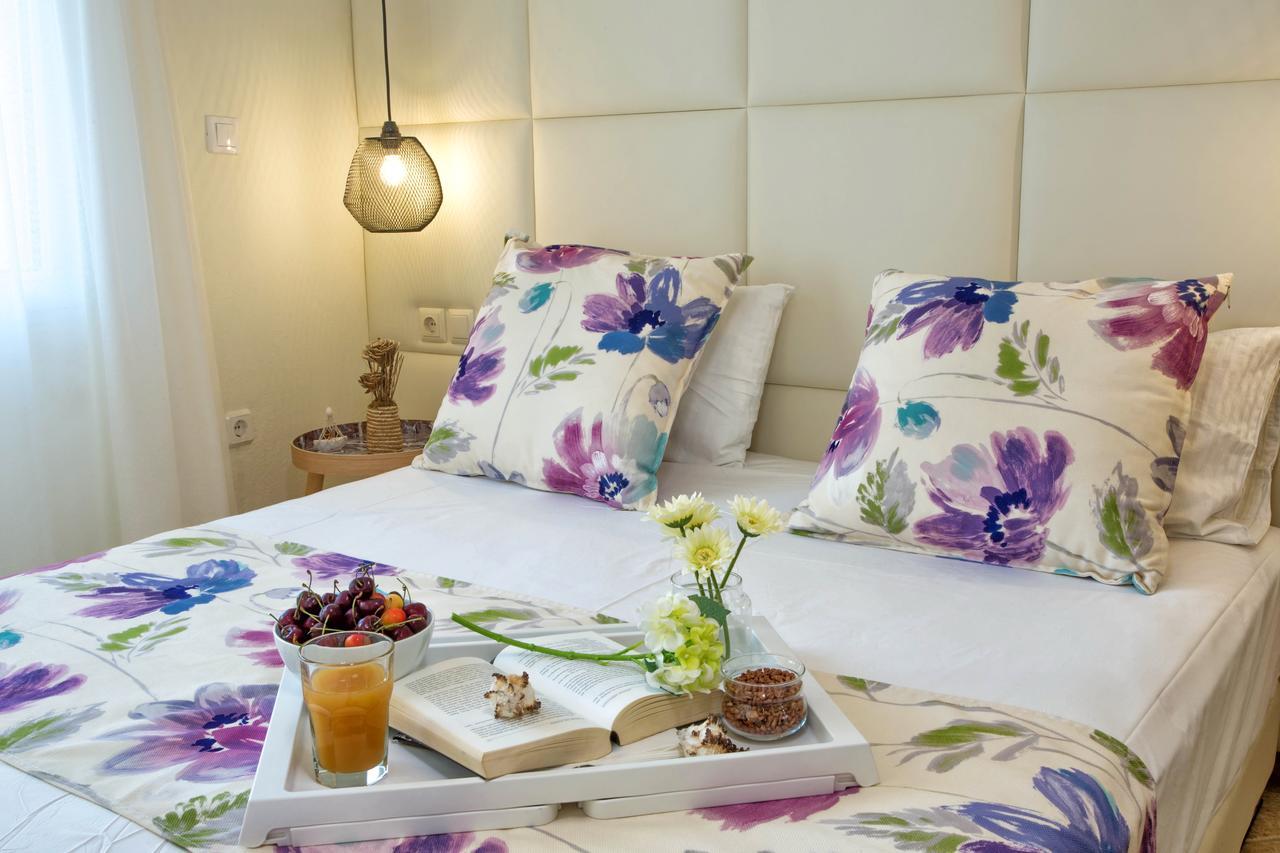 Ofrínion Golden Suites מראה חיצוני תמונה