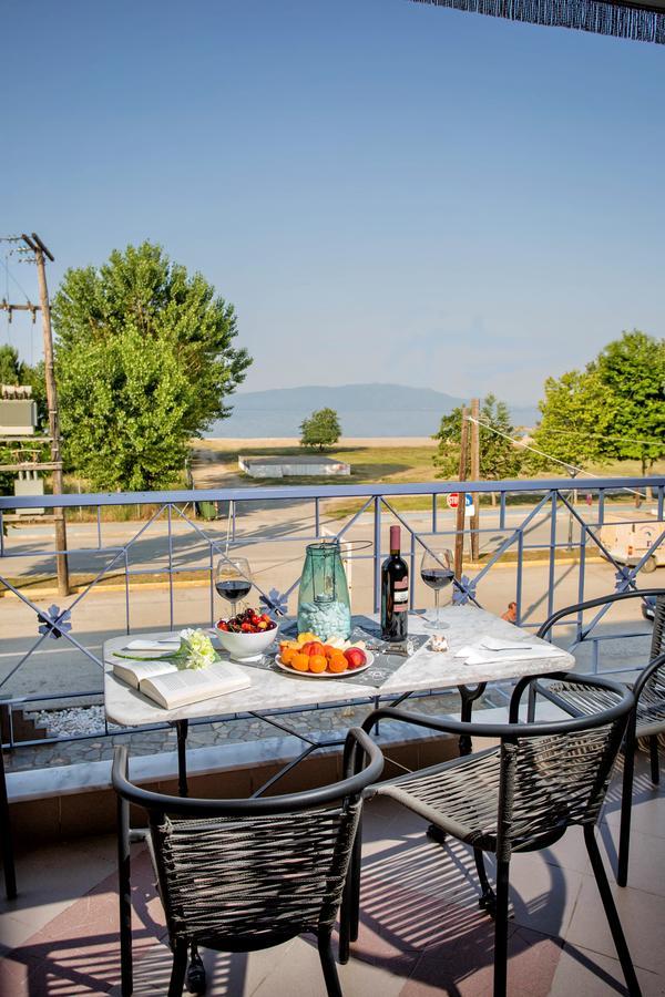 Ofrínion Golden Suites מראה חיצוני תמונה