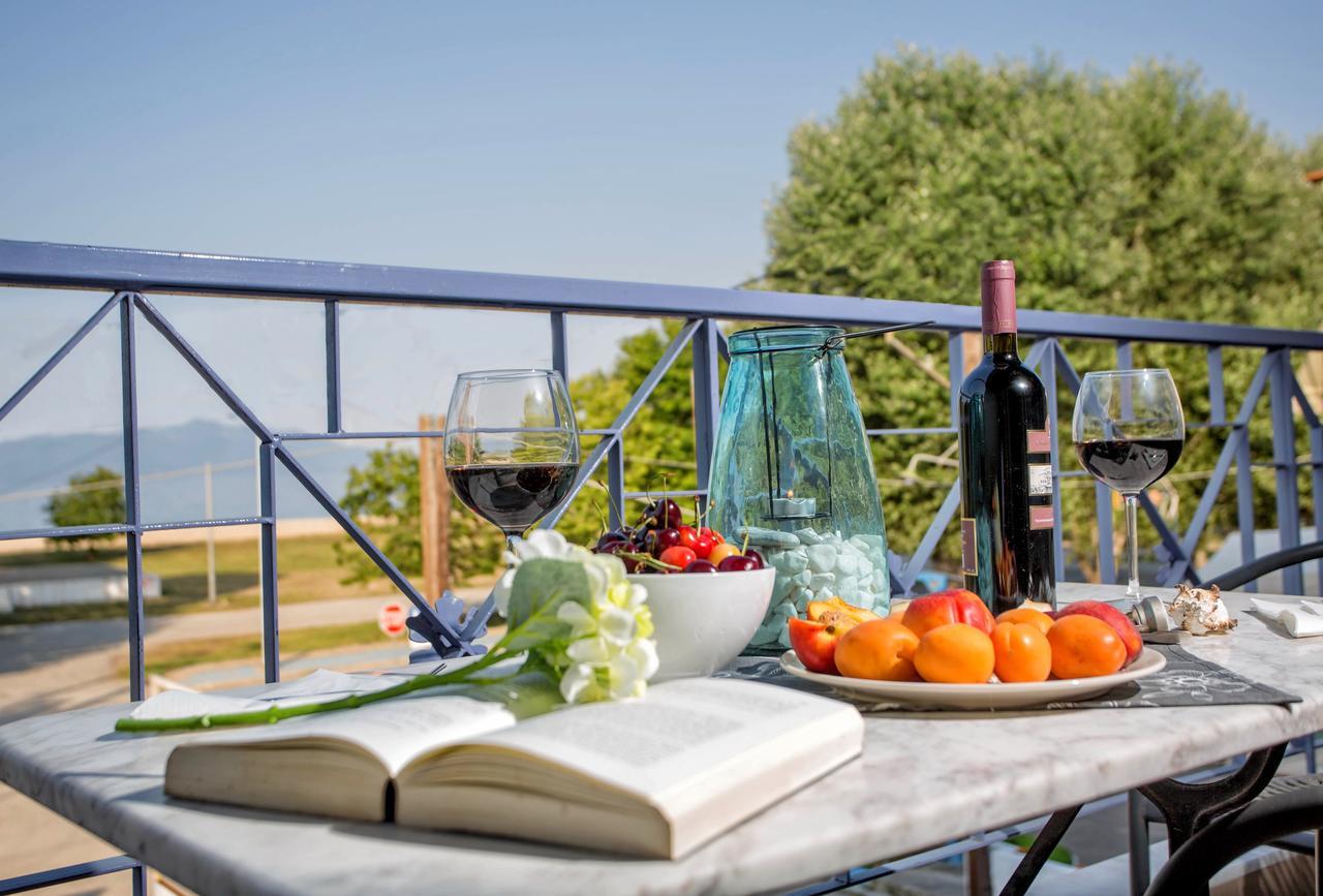 Ofrínion Golden Suites מראה חיצוני תמונה