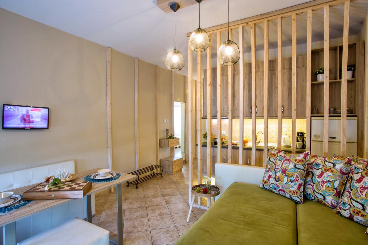 Ofrínion Golden Suites מראה חיצוני תמונה