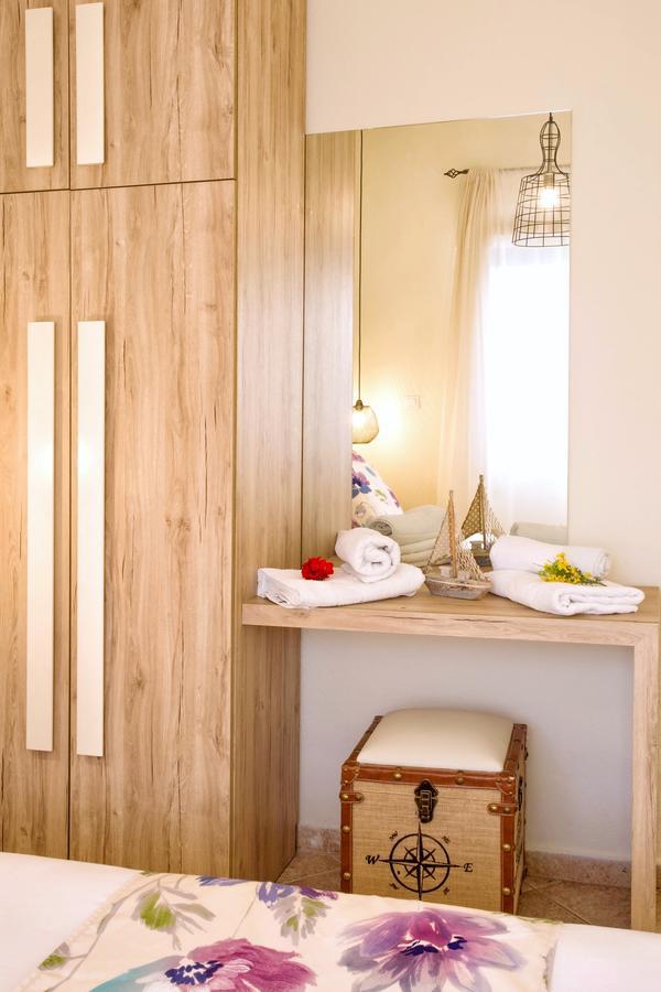 Ofrínion Golden Suites מראה חיצוני תמונה