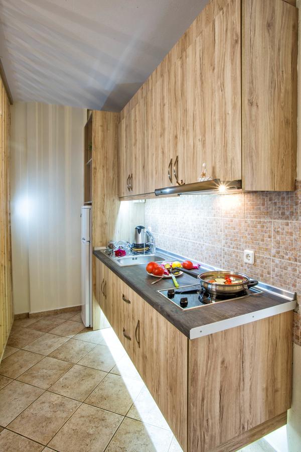 Ofrínion Golden Suites מראה חיצוני תמונה
