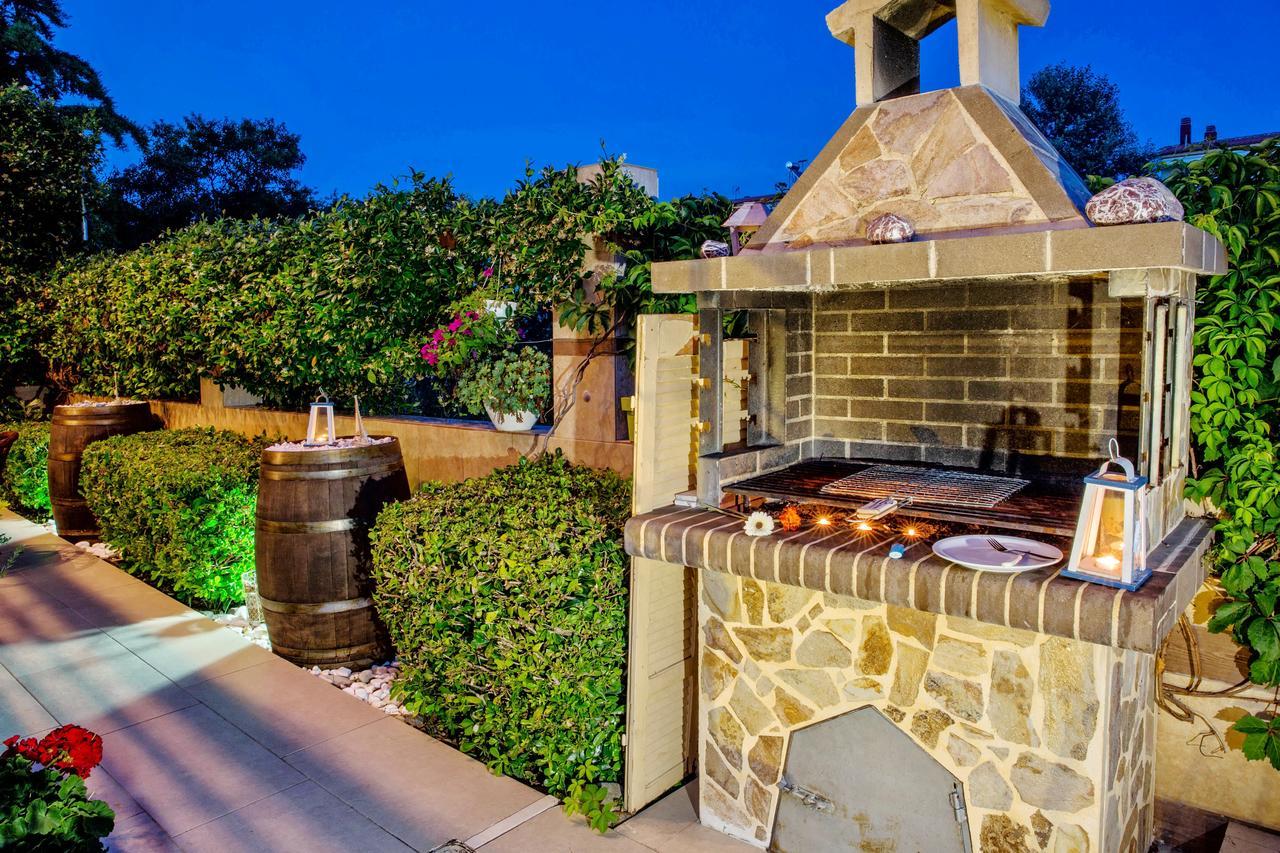 Ofrínion Golden Suites מראה חיצוני תמונה
