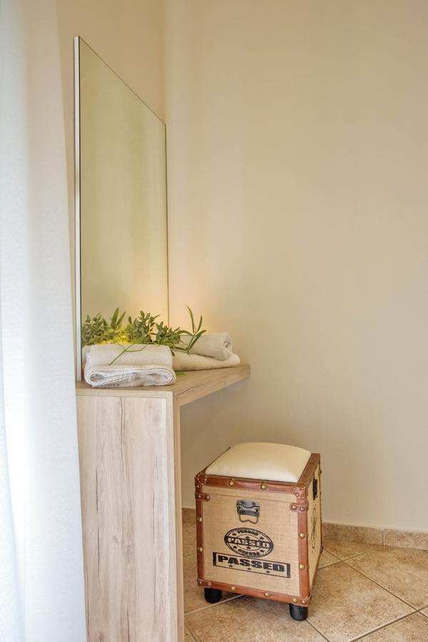 Ofrínion Golden Suites מראה חיצוני תמונה
