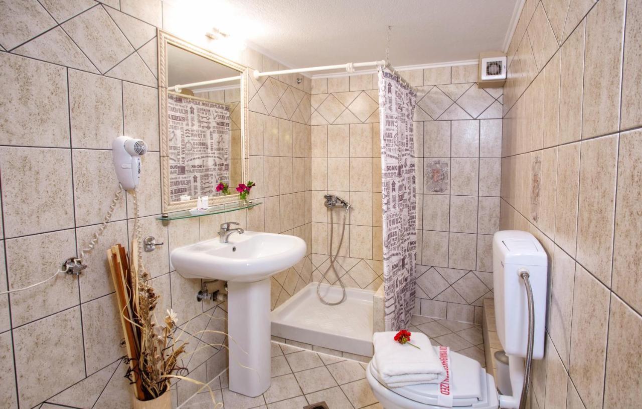 Ofrínion Golden Suites מראה חיצוני תמונה
